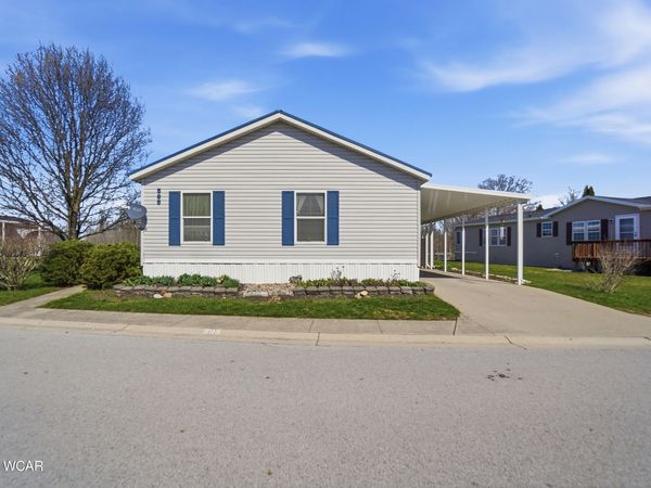 595 Lakeridge Drive, Lima, OH 45804