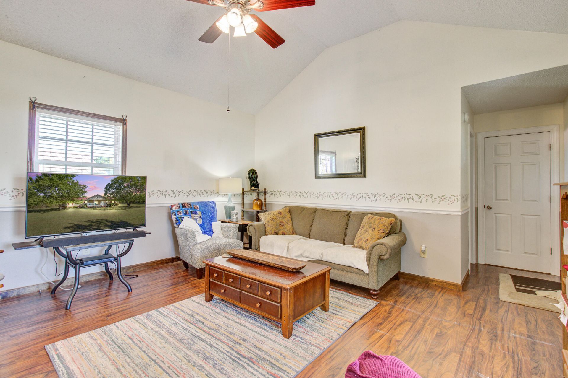 1436 Brantley Avenue Photo 9