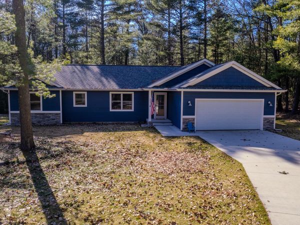 302 White Fawn Court, Prudenville, MI 48651