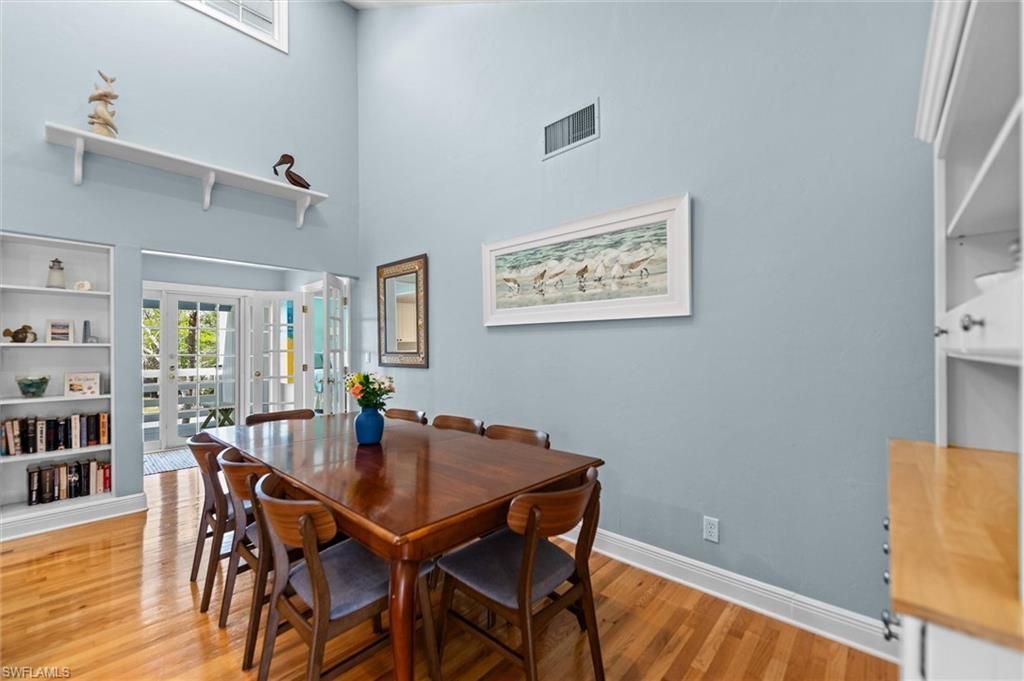 5304 Ladyfinger Lake Rd, Sanibel, FL 33957 Photo