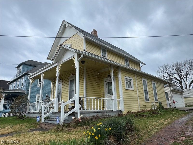 223 Crosby Street, Akron, OH 44303 Photo 3