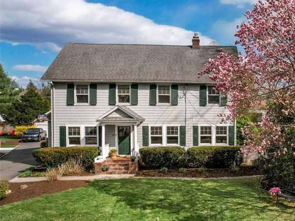 83 Essex Avenue, MONTCLAIR, NJ 07042