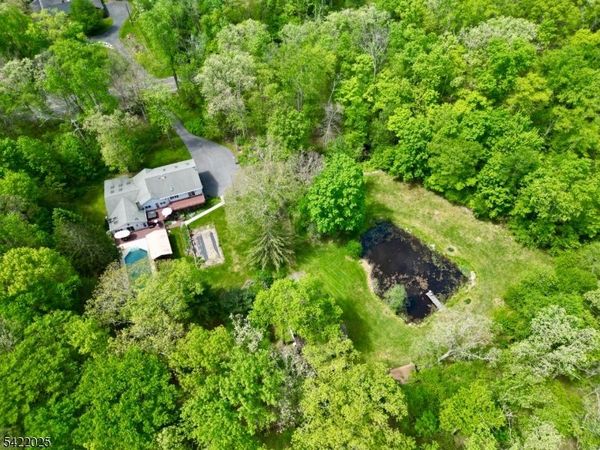 202 Millbrook Rd, Hardwick, NJ 07825