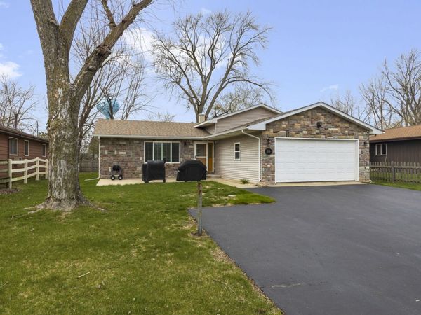 218 Mastodon Drive , Ingleside, IL 60041