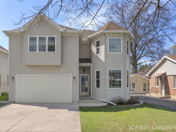 520 S Wisconsin Avenue, Villa Park, IL 60181