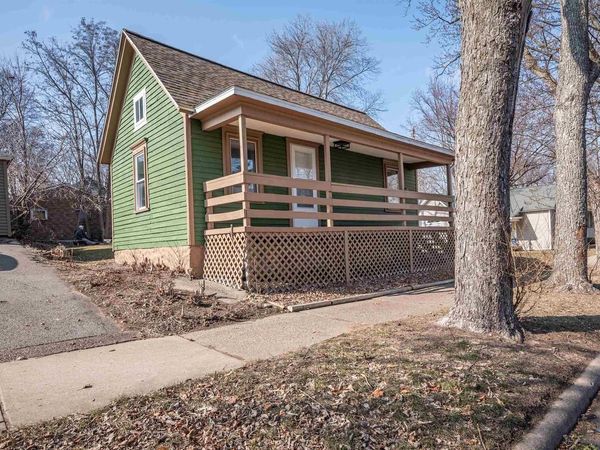 110 N 4TH AVENUE, Wausau, WI 54401