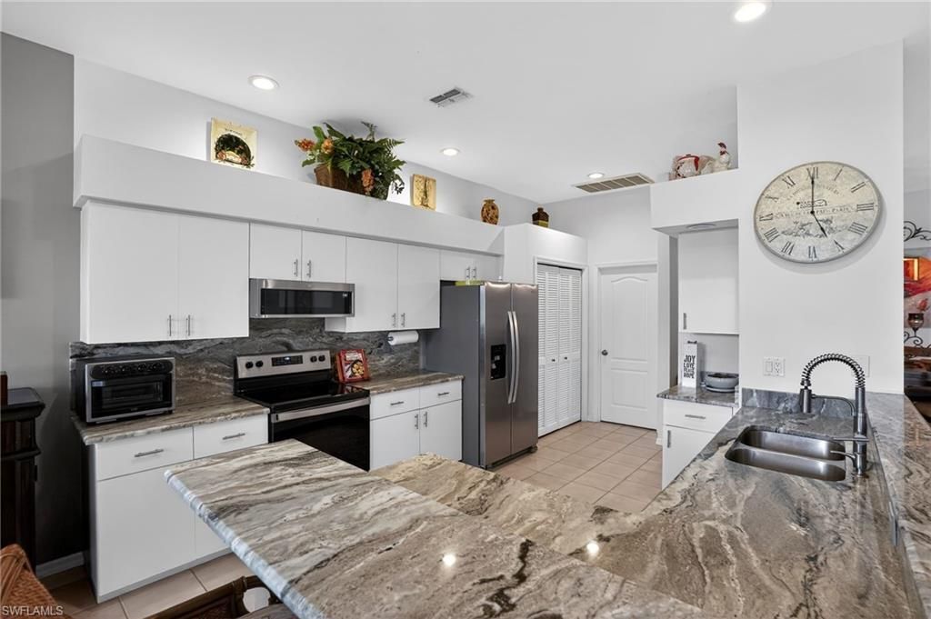 9131 Old Hickory Cir, Fort Myers, FL 33912 Photo