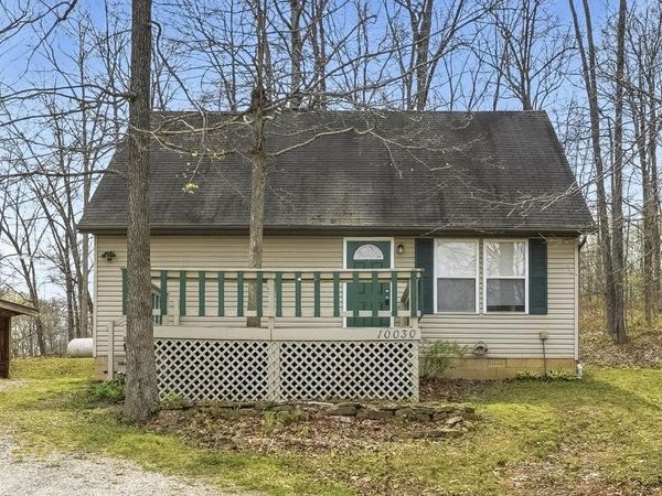 10030 E Dobson Road, Bloomfield, IN 47424