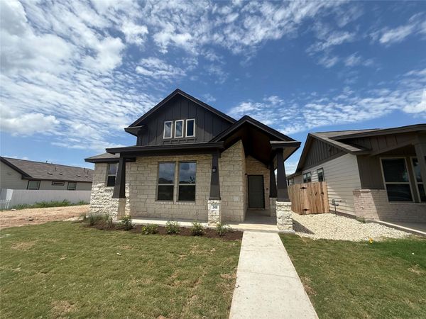 348 Glocken LN, Kyle, TX 78640