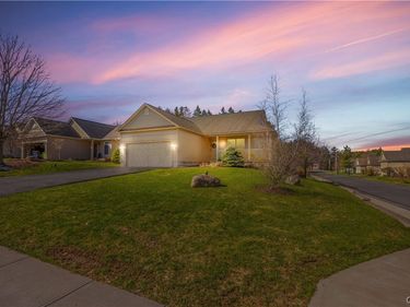 2 S Village Drive, Cazenovia, NY 13035