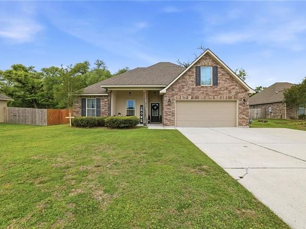 40041 COTTONWOOD Boulevard, Ponchatoula, LA 70454