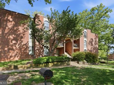 3310 WOODBURN VILLAGE DRIVE, Unit 14, ANNANDALE, VA 22003