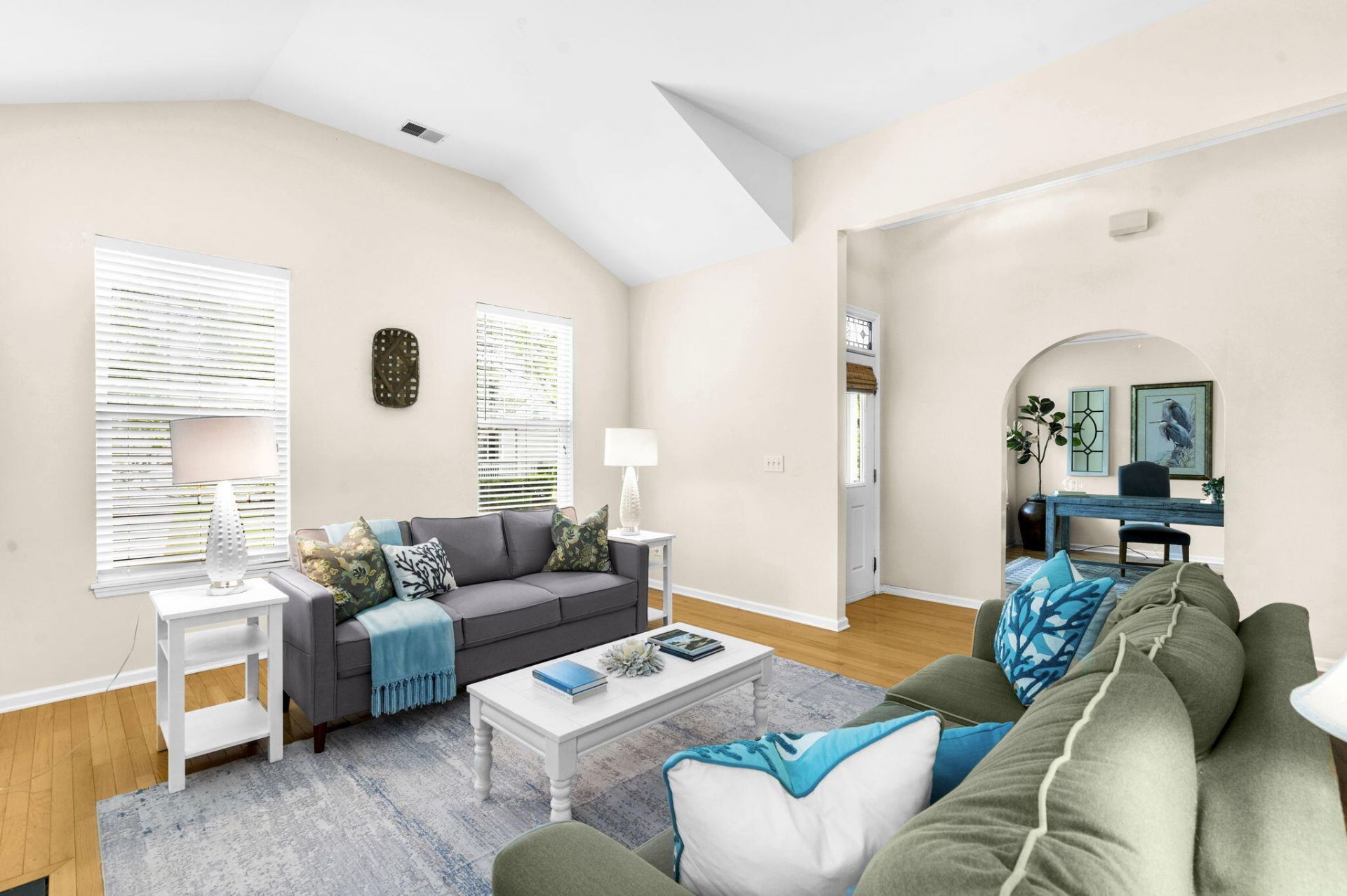 182 Cartright Street Photo 16