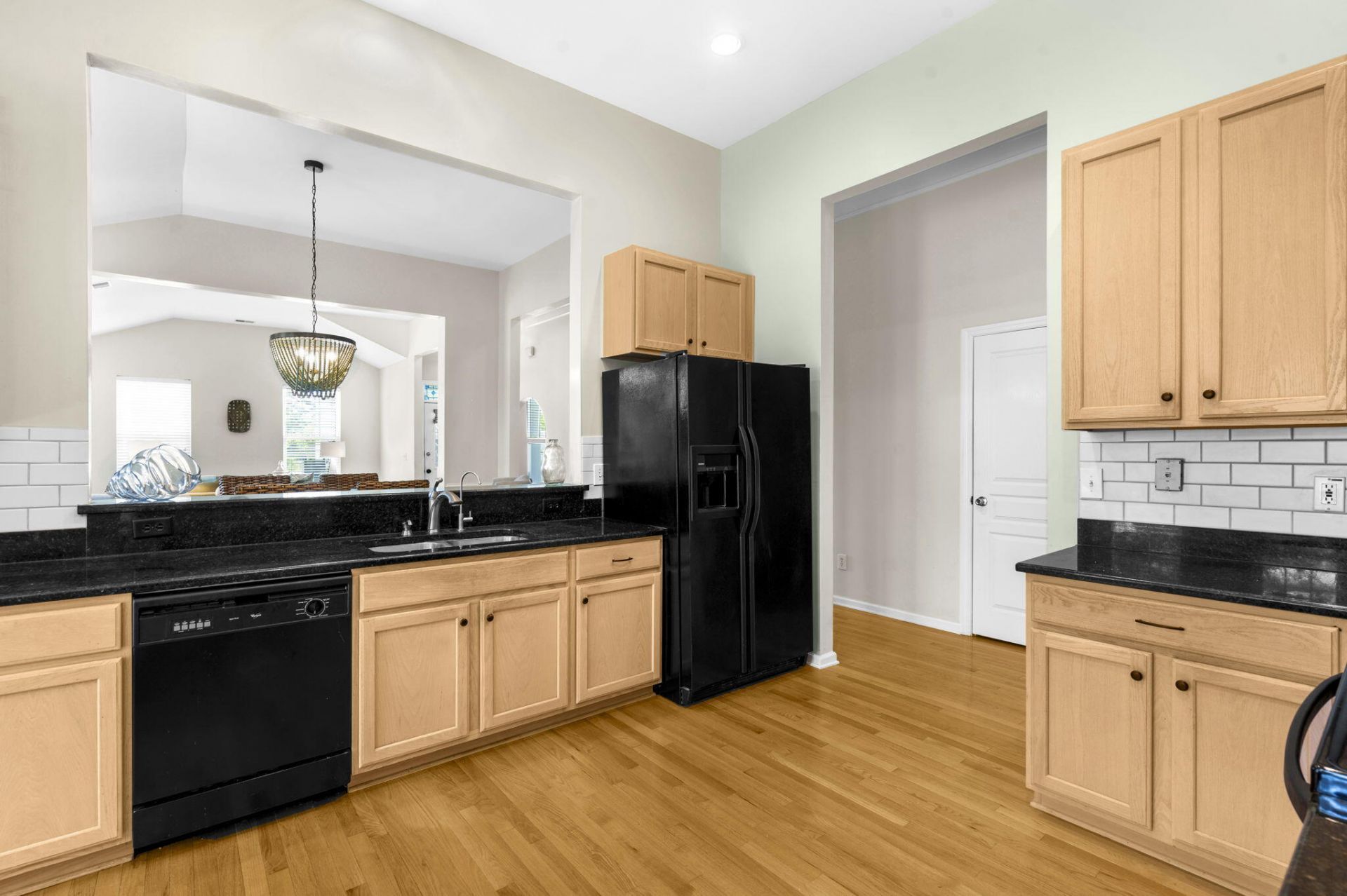 182 Cartright Street Photo 23