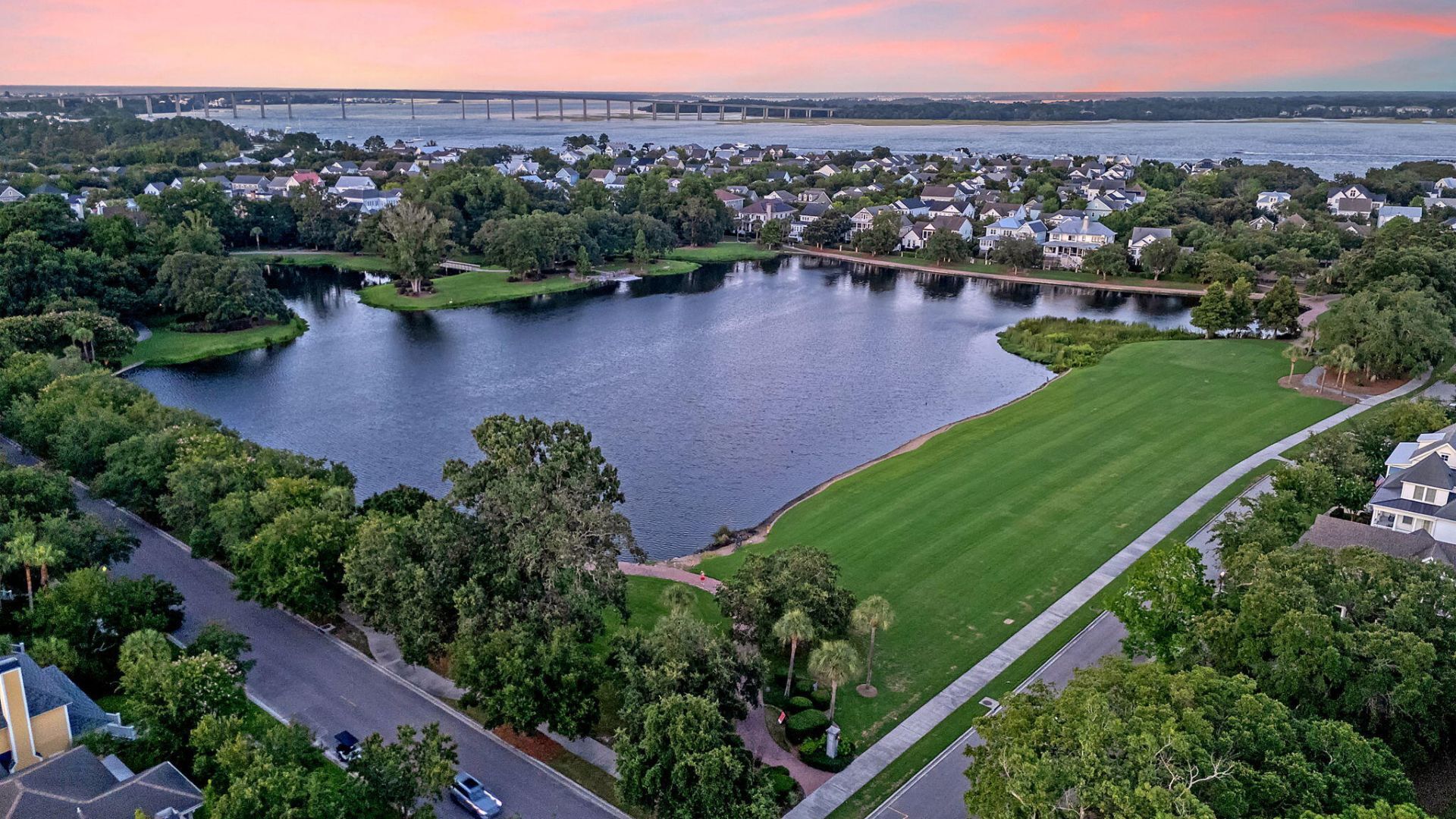 182 Cartright Street Photo 45