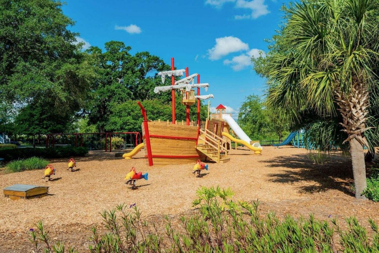 182 Cartright Street Photo 47