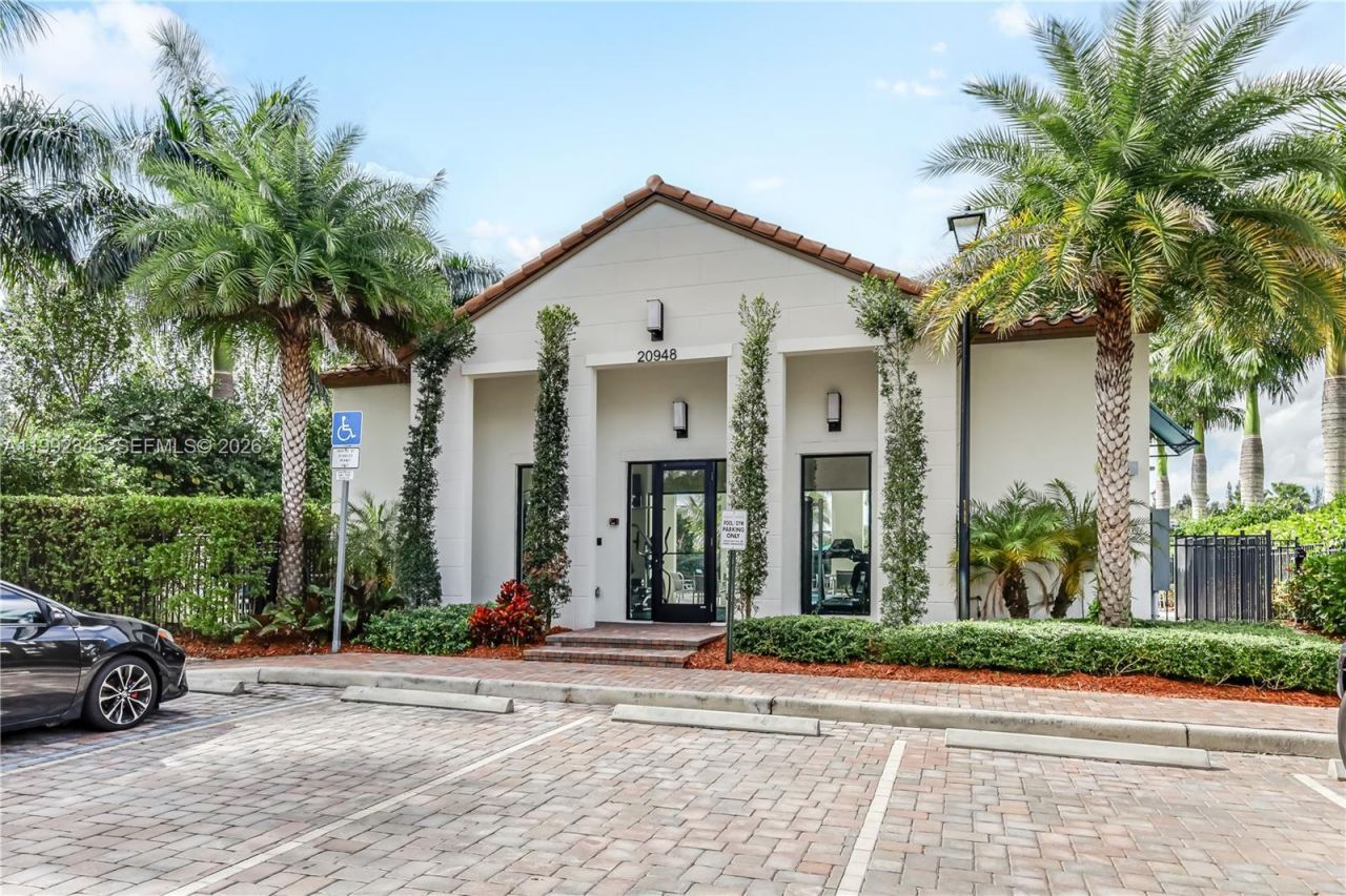 20921 NW 1st Ct, Pembroke Pines, FL 33029 Photo