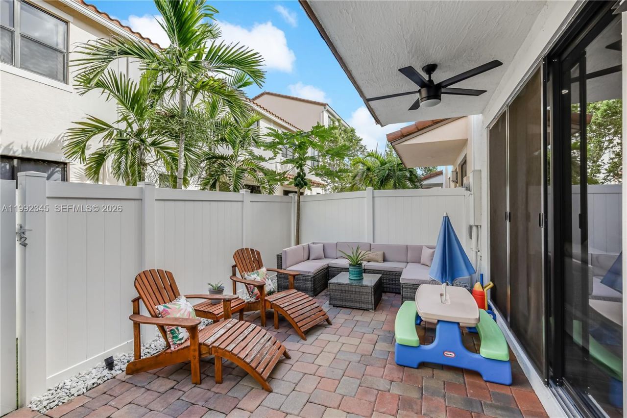 20921 NW 1st Ct, Pembroke Pines, FL 33029 Photo