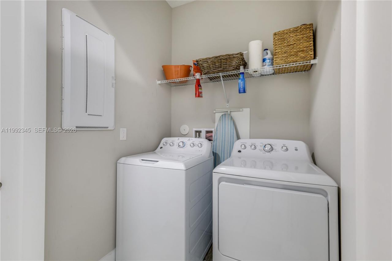 20921 NW 1st Ct, Pembroke Pines, FL 33029 Photo