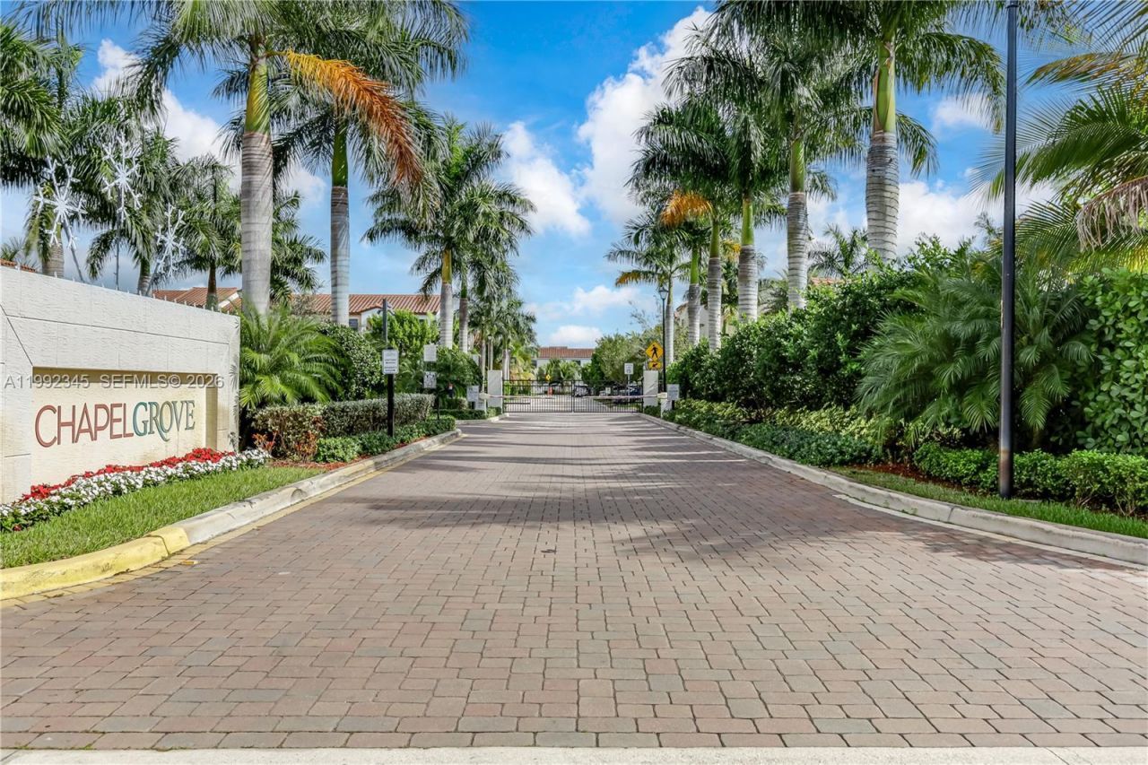 20921 NW 1st Ct, Pembroke Pines, FL 33029 Photo