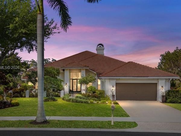 343 Coconut Cir, Weston, FL 33326