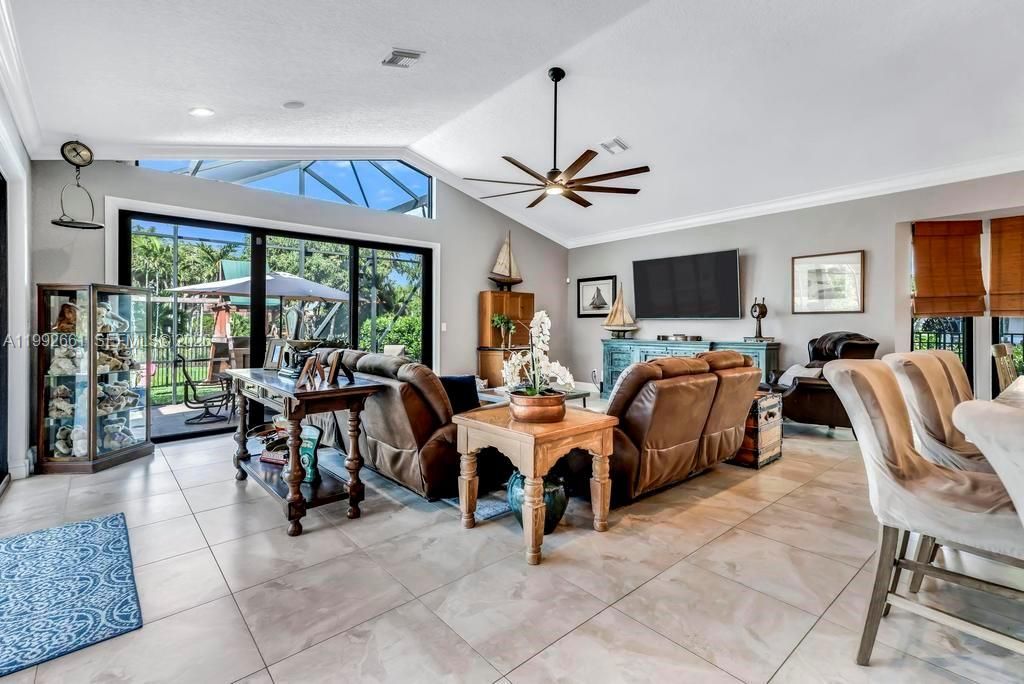343 Coconut Cir, Weston, FL 33326 Photo