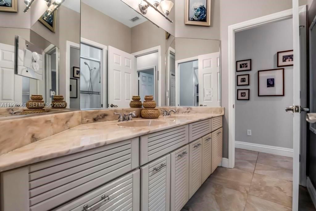 343 Coconut Cir, Weston, FL 33326 Photo