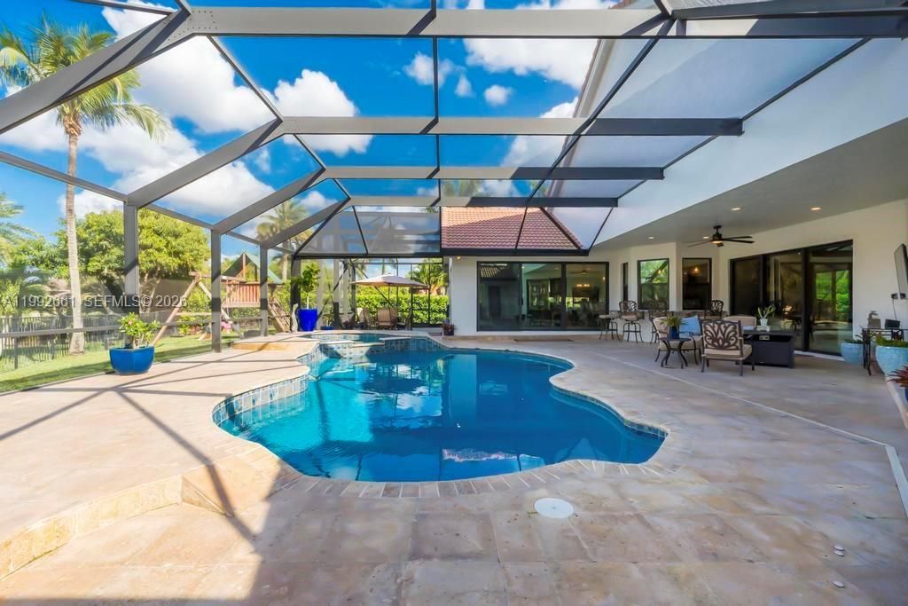 343 Coconut Cir, Weston, FL 33326 Photo