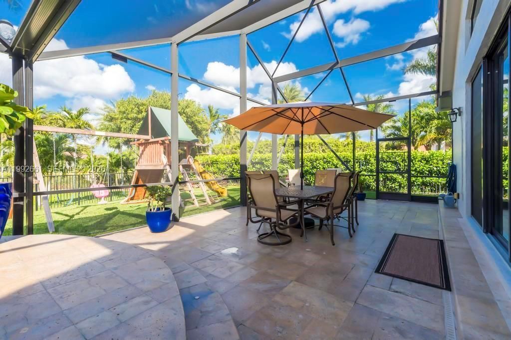 343 Coconut Cir, Weston, FL 33326 Photo