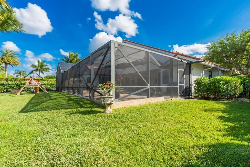 343 Coconut Cir, Weston, FL 33326 Photo