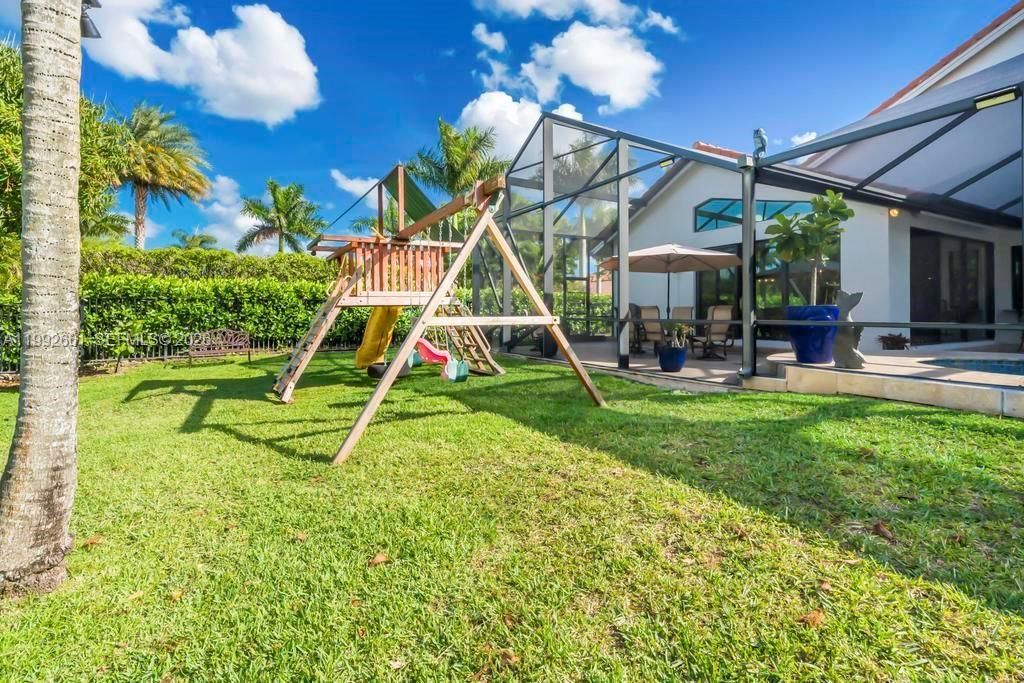 343 Coconut Cir, Weston, FL 33326 Photo