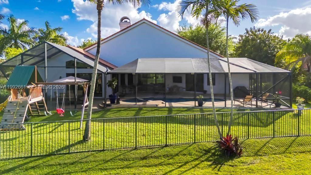 343 Coconut Cir, Weston, FL 33326 Photo