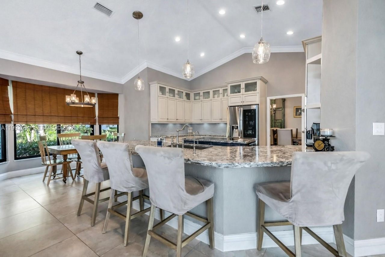 343 Coconut Cir, Weston, FL 33326 Photo