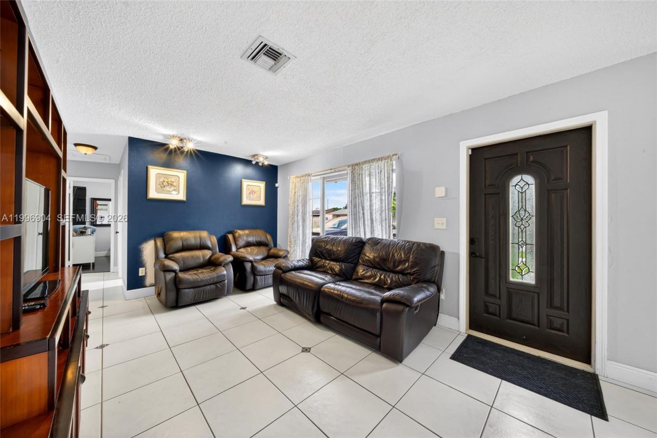 10741 SW 153rd St, Miami, FL 33157 Photo