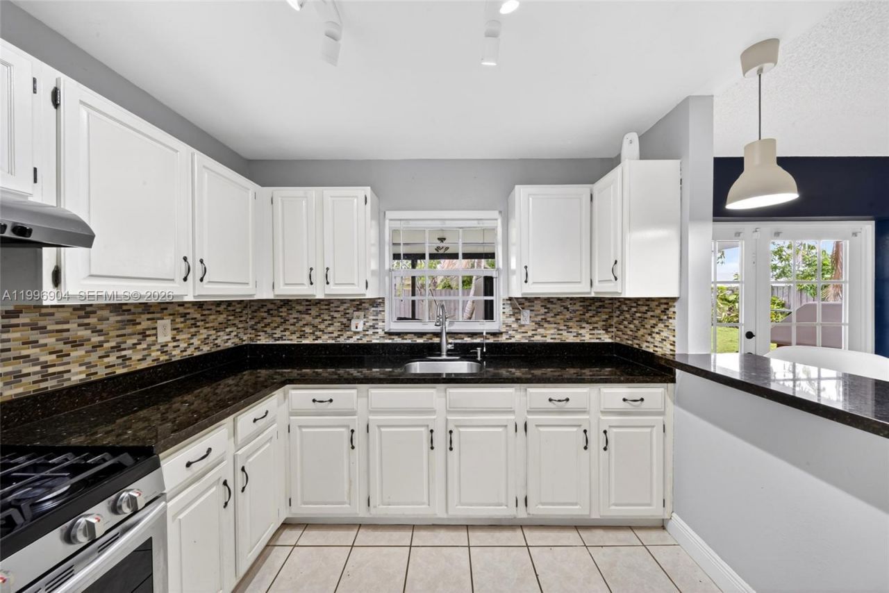 10741 SW 153rd St, Miami, FL 33157 Photo