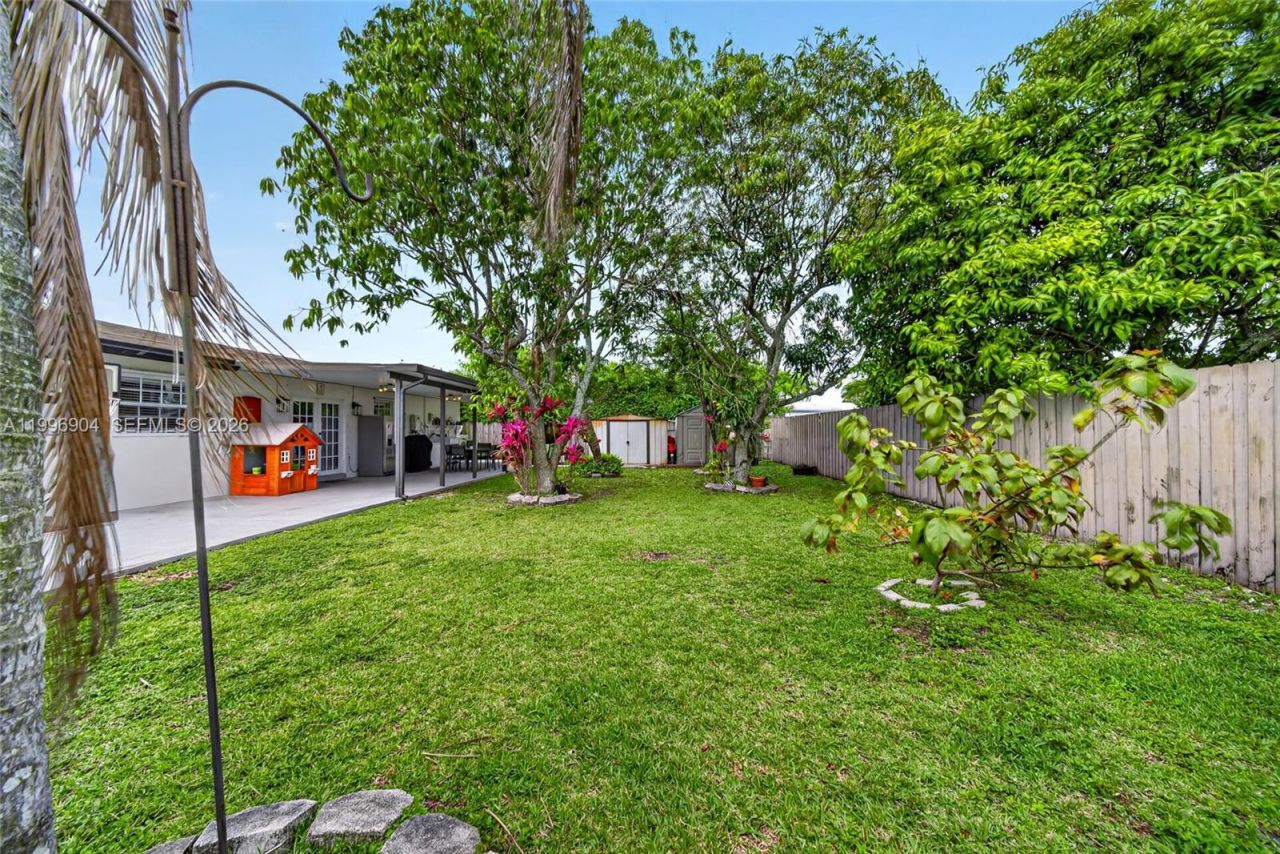 10741 SW 153rd St, Miami, FL 33157 Photo