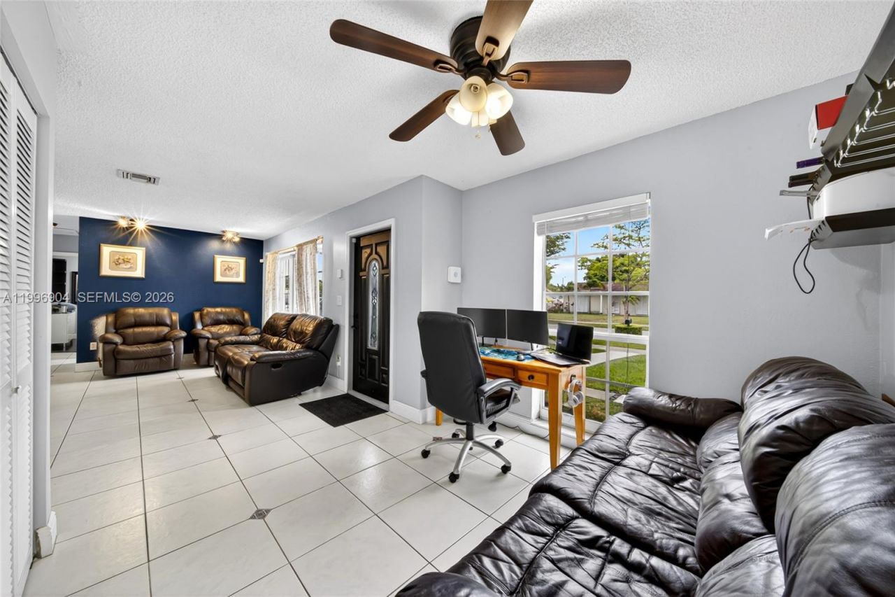 10741 SW 153rd St, Miami, FL 33157 Photo