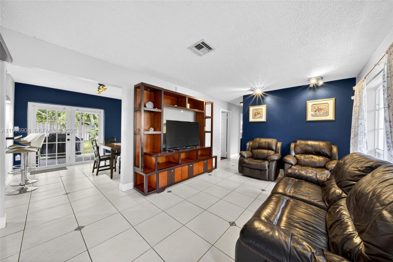 10741 SW 153rd St, Miami, FL 33157 Photo