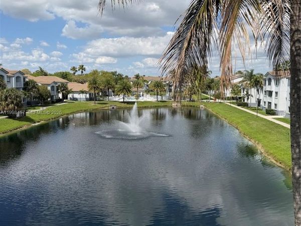 2640 S University Dr, Unit 308, Davie, FL 33328