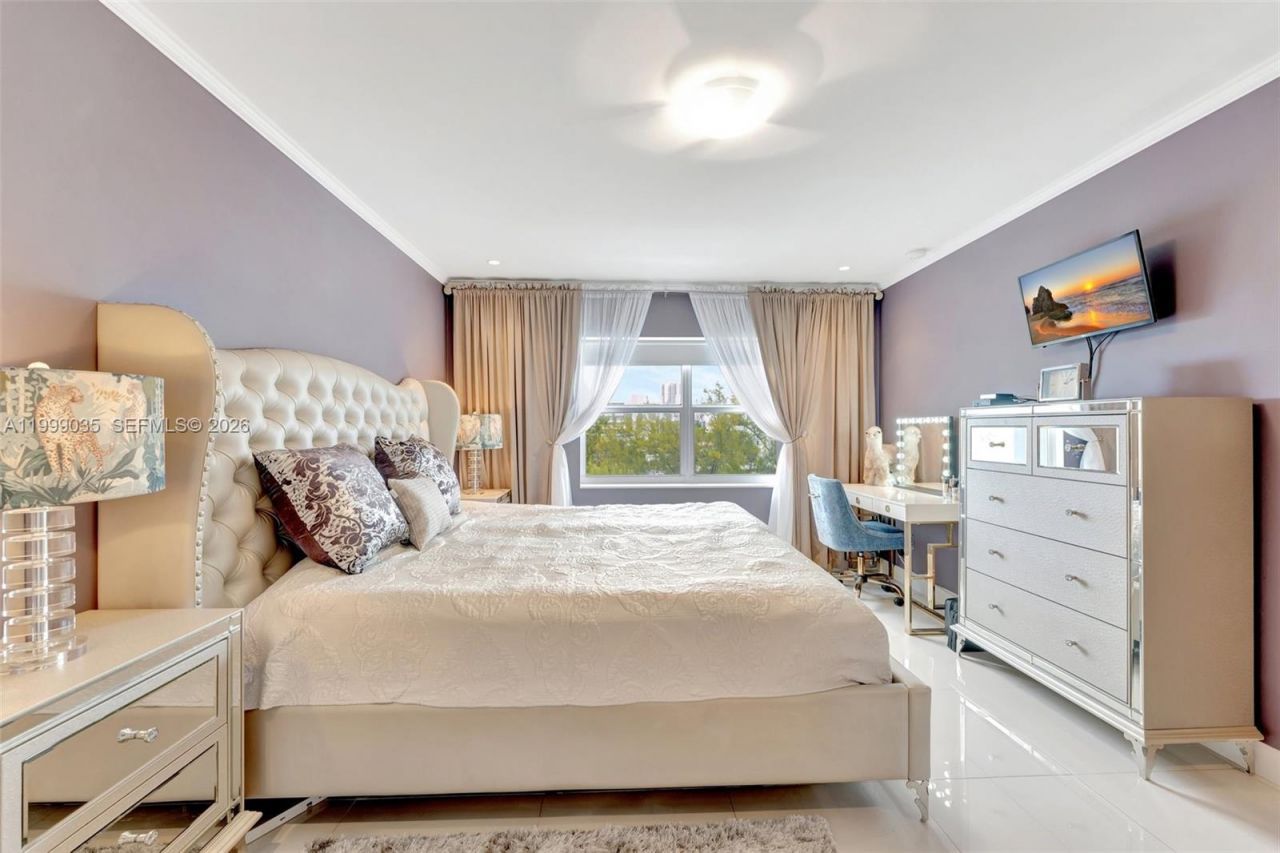 300 Diplomat Pkwy, Unit 606, Hallandale Beach, FL 33009 Photo