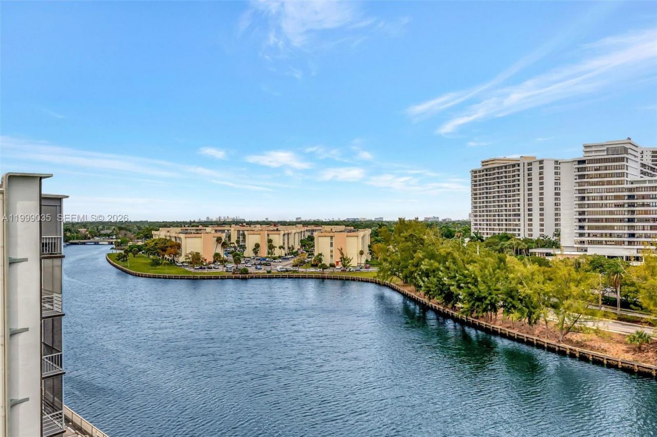 300 Diplomat Pkwy, Unit 606, Hallandale Beach, FL 33009 Photo