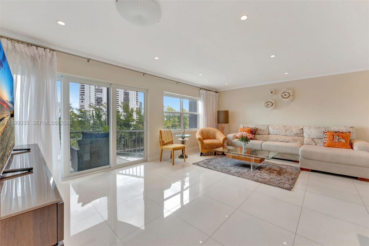 300 Diplomat Pkwy, Unit 606, Hallandale Beach, FL 33009 Photo