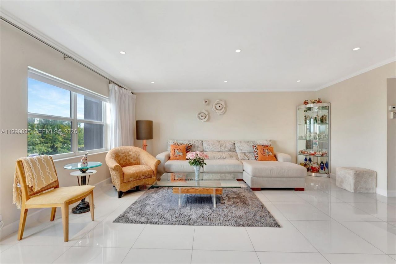 300 Diplomat Pkwy, Unit 606, Hallandale Beach, FL 33009 Photo