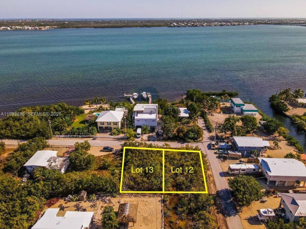 12 Trin Ln , Torch Key, FL 33042 Photo