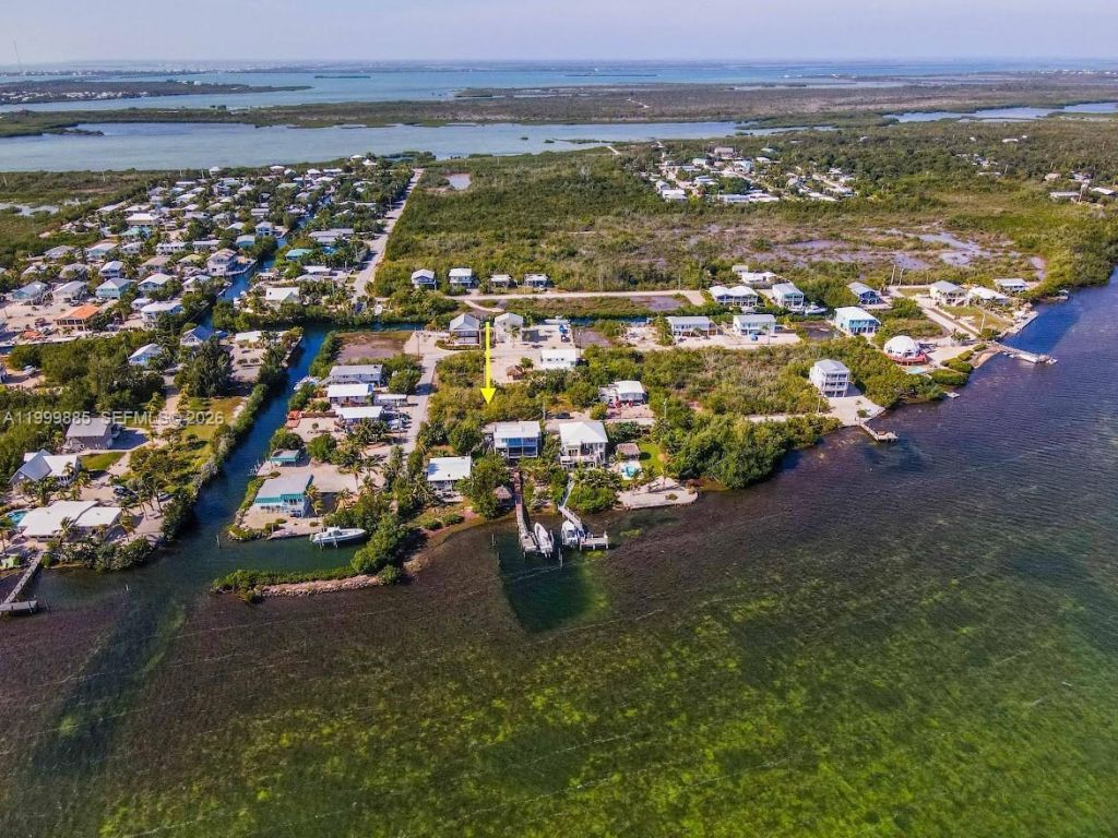 12 Trin Ln , Torch Key, FL 33042 Photo