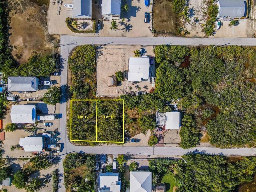 12 Trin Ln , Torch Key, FL 33042 Photo