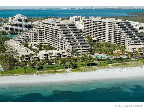 201 Crandon Blvd, Unit 304, Key Biscayne, FL 33149