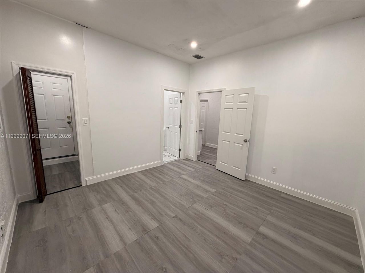 2804 NW 7th Ct, Unit 2804, Fort Lauderdale, FL 33311 Photo