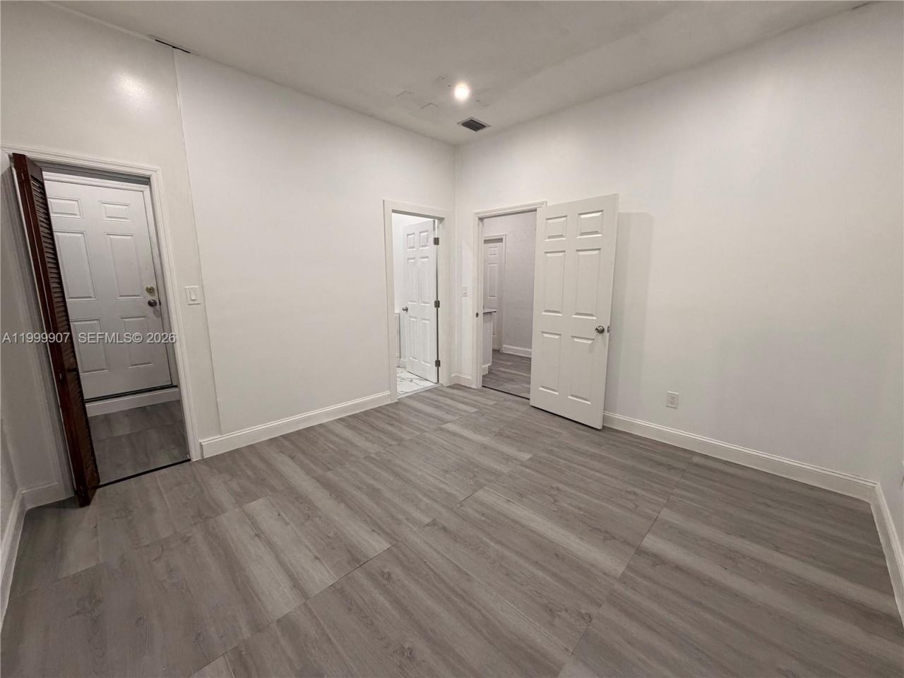 2804 NW 7th Ct, Unit 2804, Fort Lauderdale, FL 33311 Photo