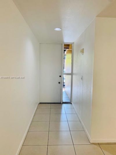 16119 Kingsmoor Way, Unit 16119, Miami Lakes, FL 33014 Photo